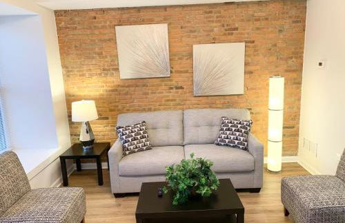 Budget Friendly 2BD-2BA apt in Federal Hill - Photo 1