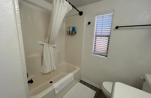 Ocean Cabin 22 with Private Hot Tub - Foto 26