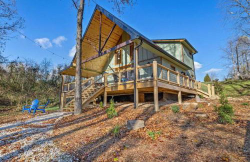 WiFi Hot Tub & Pets - EagleRock Retreat in RRG - Foto 1