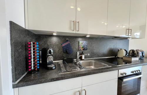 Modernes Apartment mit Balkon und Parkplatz Zentrum - Foto 11