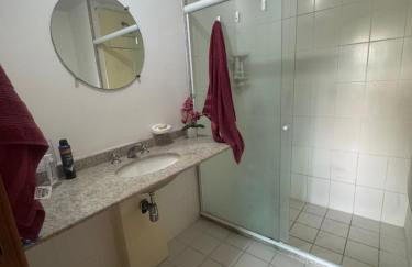 Ap na beira da praia dos cavaleiros Macaé Palace - Foto 5