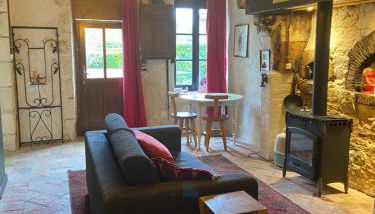 Sunflower Cottage - Photo 3