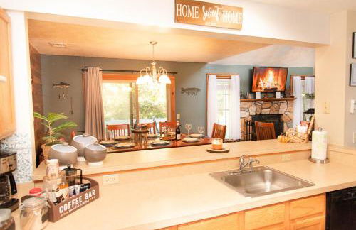 Camelback Private Home located behind Waterpark & Ski Lift - Foto 35