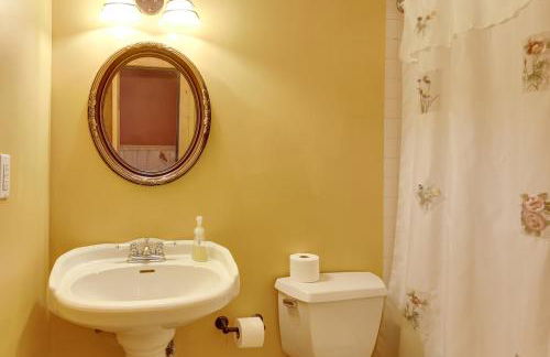 Fraziers Bottom Cabin on 800 Acres of Land with Lake - Foto 37