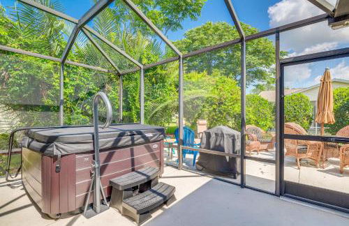 Home in The Villages with Lanai and Private Hot Tub! - Foto 2