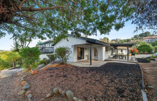 Entire Private Home with 4 Bedrooms 3 Bathrooms, Big Yard, View, , King Bed, 10 Parking, Available Now - Foto 74