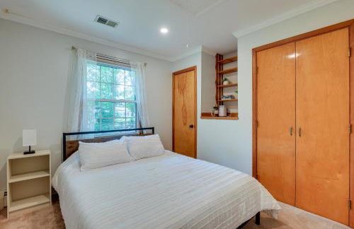 Pasadena Hideaway with Game Room and Fire Pit! - Foto 25