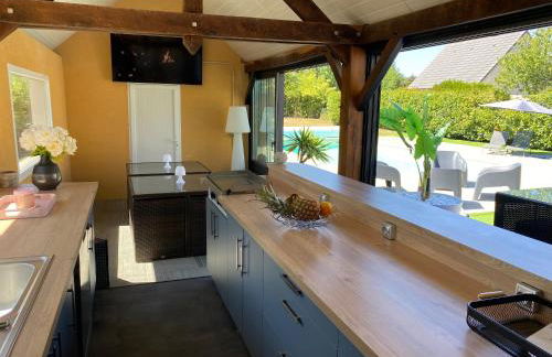 VILLA Bois Martin - Photo 1