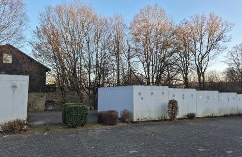 NaturBlick am Rothaarsteig neue moderne Ferienwohnung mit 2 Badezimmern 2 Küchen inklusive Highspeed Internet Flatrate 2x XXL Boxspringbett 2x Terrassen und 2x PKW Parkplätze 10 Minuten bis Willingen Ideal für Touristen und Geschäftsleute mit MWStRechnung - Foto 24