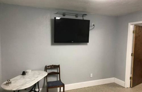 This little house close to hospital,downtown & CFD - Foto 19