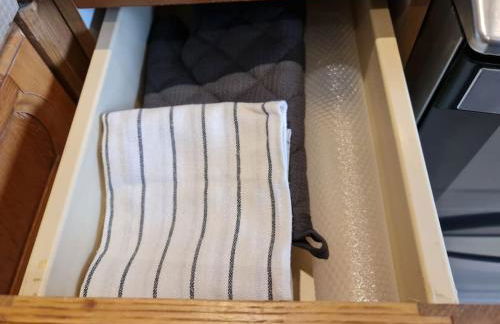 London Luxury 6 Bedroom Family House Sleeps 12 people Parking for 4 Cars Close to tube. - Foto 24