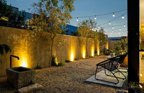 Rooftop Deck, DT City Views, Modern Eastside Oasis - Foto 58