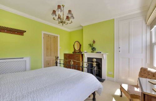 Windsor/Legoland/Ascot charming 3BR home in centre - Photo 14