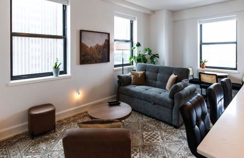 Luxury Downtown Apt with Parking, Gym, and Lap Pool - Foto 15