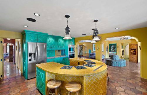 Skyline and Bay Views Spanish Villa Pool and Hot Tub - Foto 32