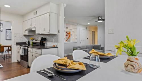 3 Bed 2 Bath Easthill Home in Bartlett with Fenced Yard - Foto 1