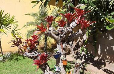 Casa com amplo quintal, churrasqueira e área verde - Foto 13