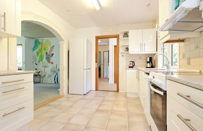 6 Person Holiday Home in Stroby - Foto 5