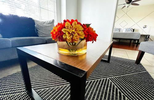 Cozy 3 Bedrooms Town home in Chandler with community pool - Foto 2