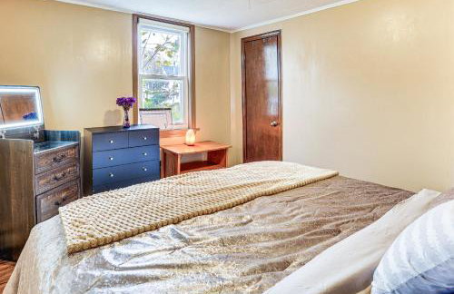 1 Mi to Main St Riverside Torrington Apt with Yard - Foto 11