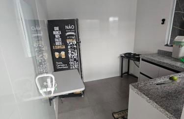 Linda Casa Nova e com piscina - Foto 40