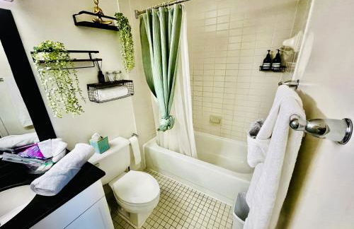 Executive Suite at National Landing - 1BR, Metro, Gym, Pool, Sauna, 2 Queen Beds - Foto 19