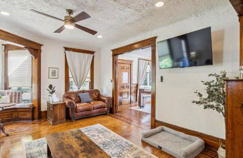 Meerkat Manor- 5 Min Drive to CLE Clinic - Foto 27