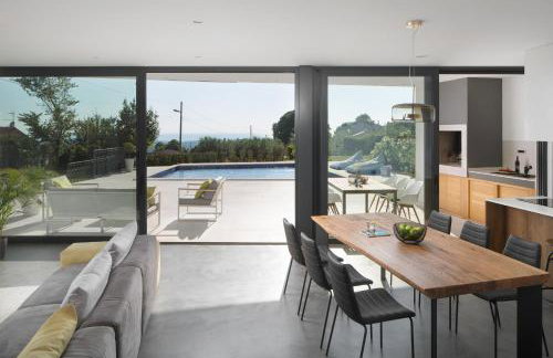 Villa Mariva for 8 persons near Porec with 44 m2 heated pool, sea view, fitness & kids playground - Foto 7