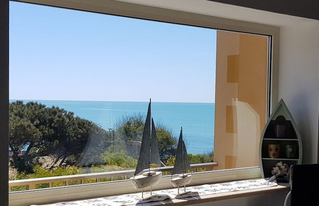 Sitting on the beach - Foto 19