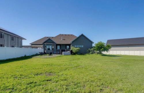 Rigby Gem with Hot Tub Theater Game Room Grill - Foto 43