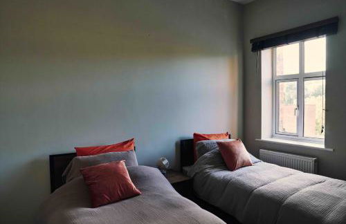 Mid-Century apartment in the heart of Stroud - Foto 32