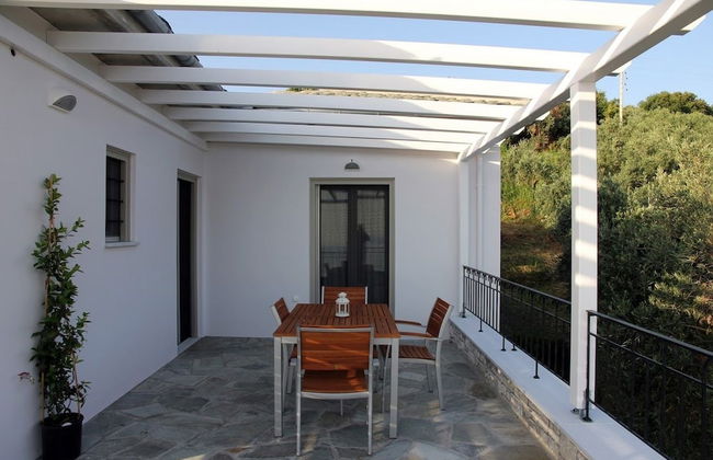 Moses Villa - Photo 5