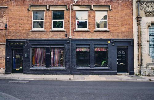 Mid-Century apartment in the heart of Stroud - Foto 38