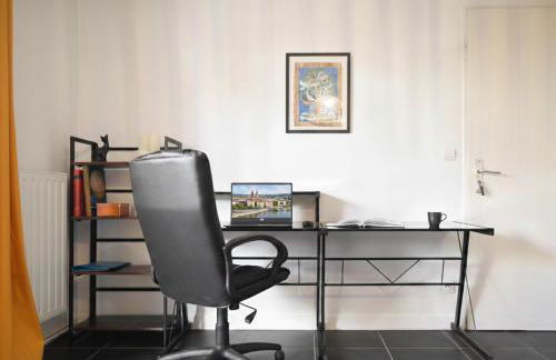 T2 Havre de paix avec Bureau & Wifi - Parking privé - Piscine & Salle sport communs - Foto 4