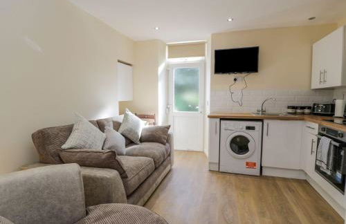 8 George Street - Photo 2