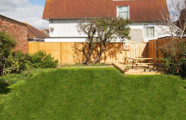 Beautiful Beachfront House wth Balcony Sea Views - Foto 58