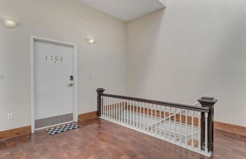 Sunny & bright - cute 1 BR apt in historic SPR - Foto 26
