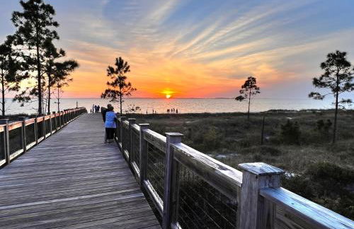 On Seabatical in Windmark Resort! - Bikes, Walk to Beach, Pool, Beach Gear, Golf Cart Incl! - Foto 11