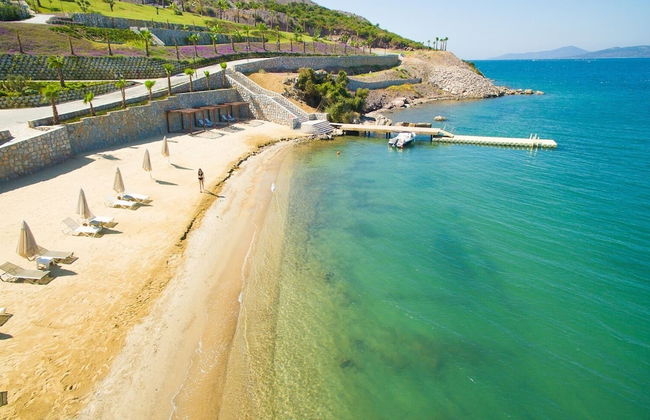 1 Bedroom Apartment Lake View 8 by Likya Global - Photo 26