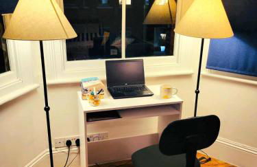 Spacious 2 BDR plus Large Living Dining Room with Workspace Executive Apartments at Prime Locations in Kensington and Chelsea - Foto 2