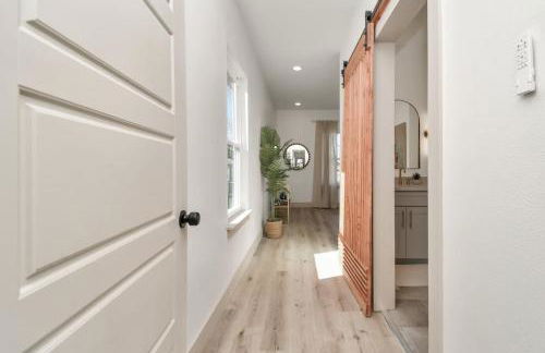 Bay Breeze Bungalow - Game Room & Pet Friendly - Foto 17