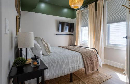 Excellence by Urooms Apartments Near NYC and Newark Airport with Parking - Foto 57