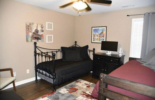 Grandys Place, Home in Hartselle, walk to Stadium, near downtown, King bed - Foto 9