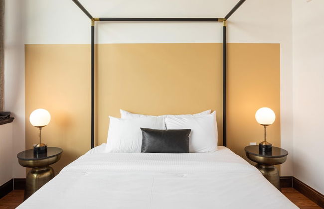 Sosuite 2BR Apt w Balcony, W/d, Gym, On-site Bar - Foto 9