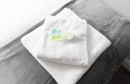 Lovely, comfortable 2-bed Braehead - free parking - Pass the Keys - Foto 20