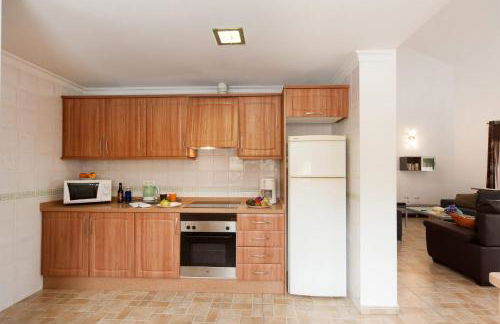 Villa Fresno by Villa Plus - Photo 26