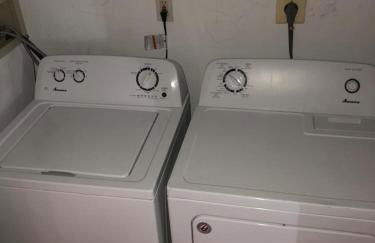 Great Value - Oceanside Raised Ranch Location Is Perfect For Walking To Beach, Restaurants, Pizza, Ice Cream Or Coffee 13419 - Foto 14