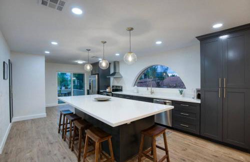 Mountain Vista - 5BR Home with Mountain Views - Foto 10