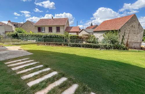 Pépites rares en bord d'Allier, découvrez trois T1 rénovés, proches Vichy et Saint-Yorre, transports, thermes et toutes commodités - Foto 51