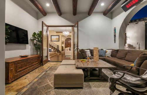 Timeless Spanish Villa with Panoramic Ocean Views - Foto 21